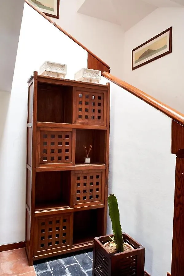 Vila Luminhouse Mondello Valdesi Palermo